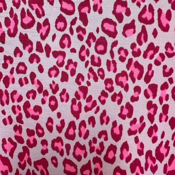 Heimish USA short sleeve vneck ivory/pink animal print top - Picture 6 of 6
